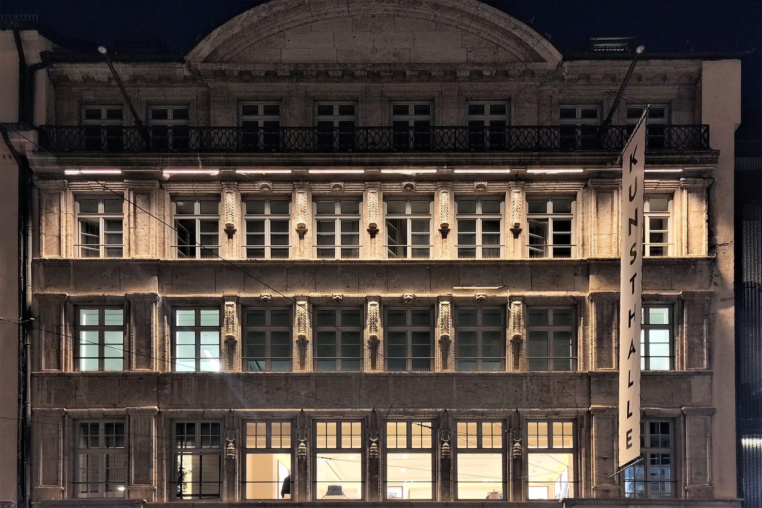 facade, five courtyards, night, lights