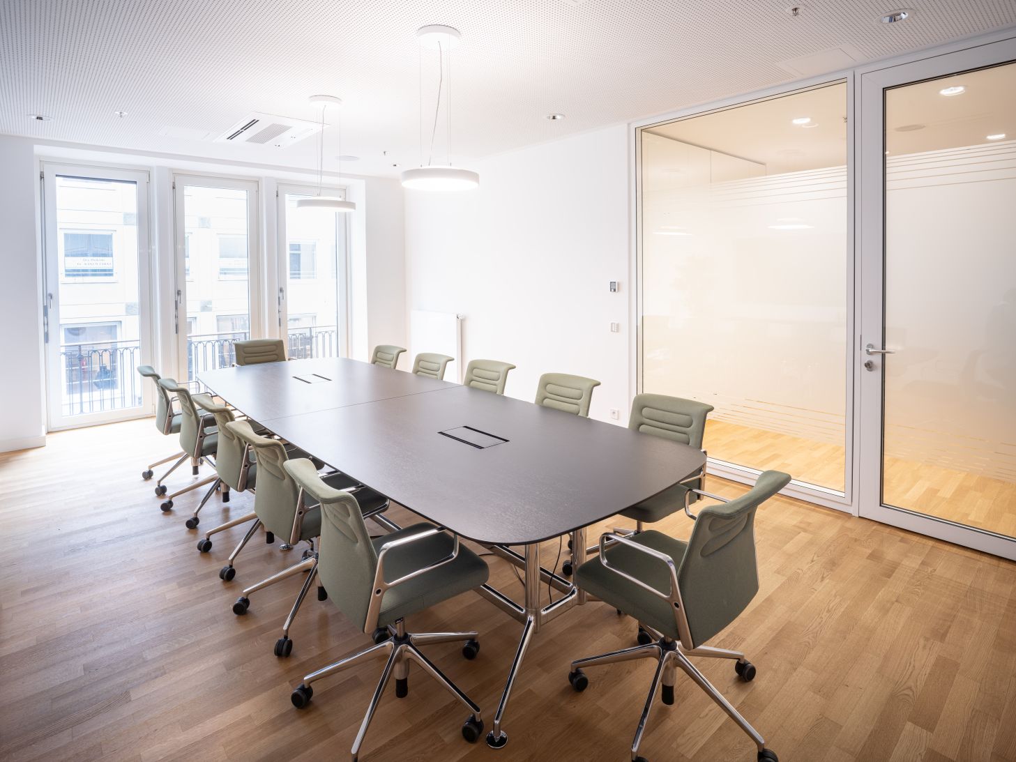 Besprechungsraum, Meetingraum, Besprechungstisch