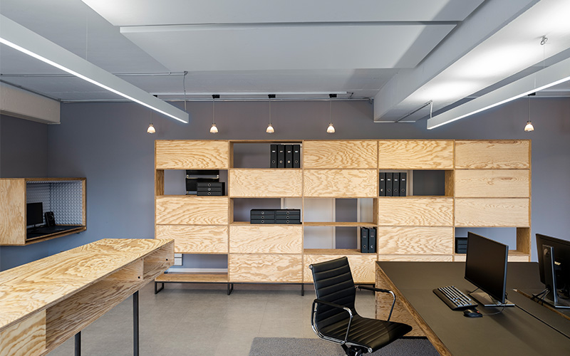 Ice cream factory, workspace, large space, munich, office, desk, wood