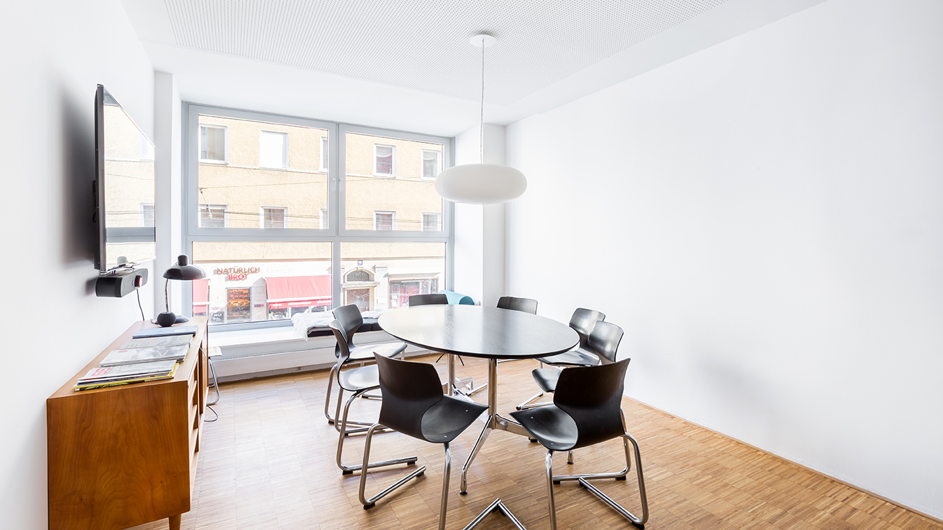 Küche, Besprechungsraum, Eames, Sideboard